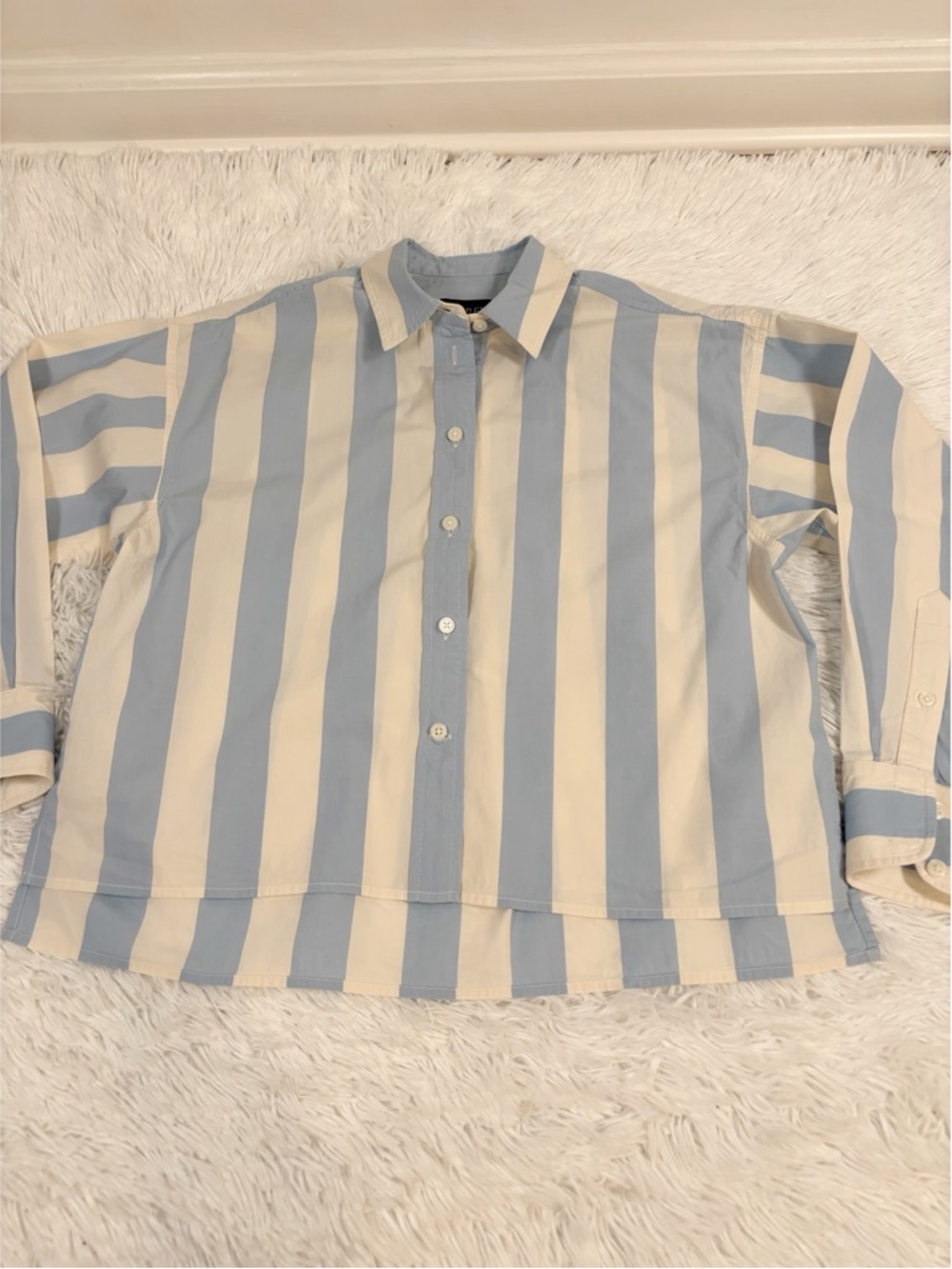J. Crew Collection long sleeve Relaxed-fit cropped shirt in Barlow stripe - Picture 3 of 14